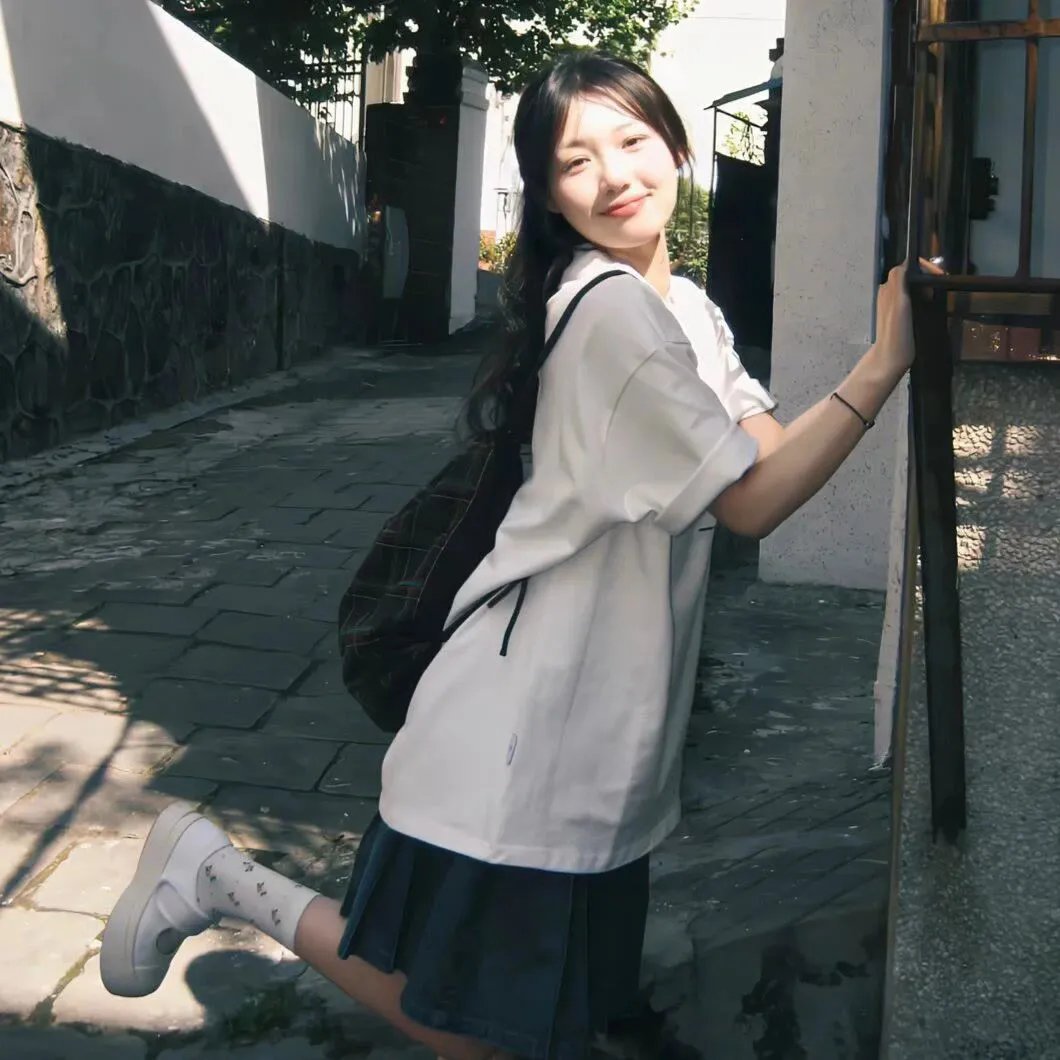 女猫